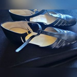 FERRAGAMO 40s to 60s vintage t strap size 9 AAA